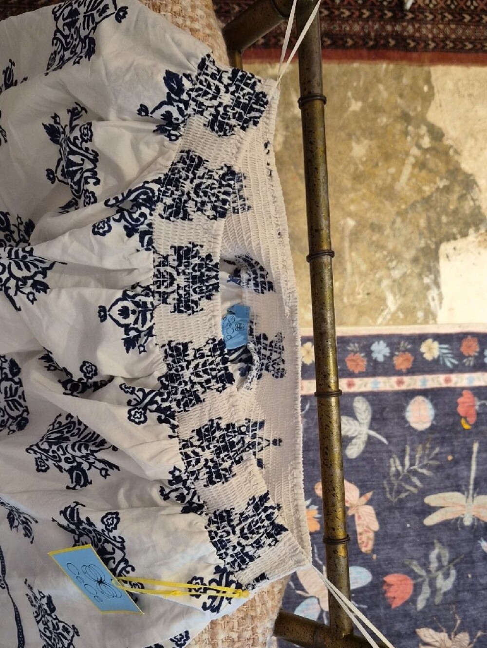 CeCe, Size XL, Navy & White Printed Smocked Waist Shorts, 2 Hidden Pockets - Picture 4 of 6